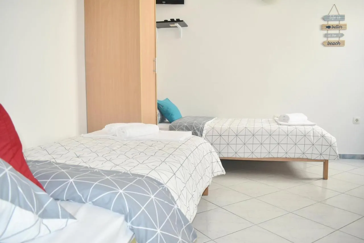 Twin Love Apartment Split